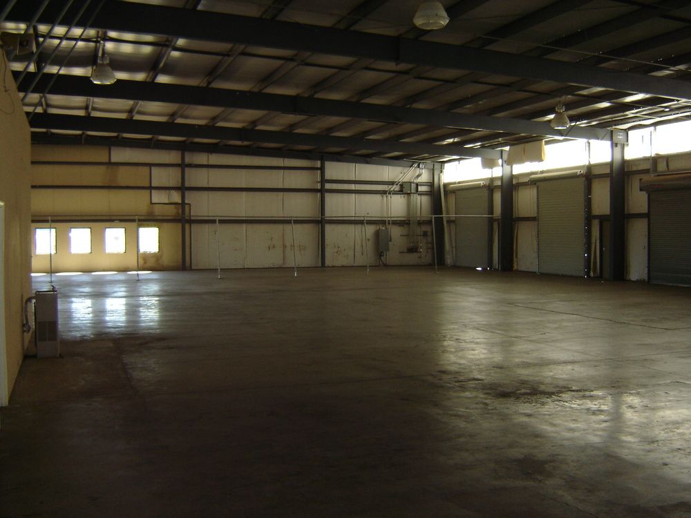Showroom / Office / Warehouse Gluckstadt: 141 Enterprise Drive, Madison, MS 39110